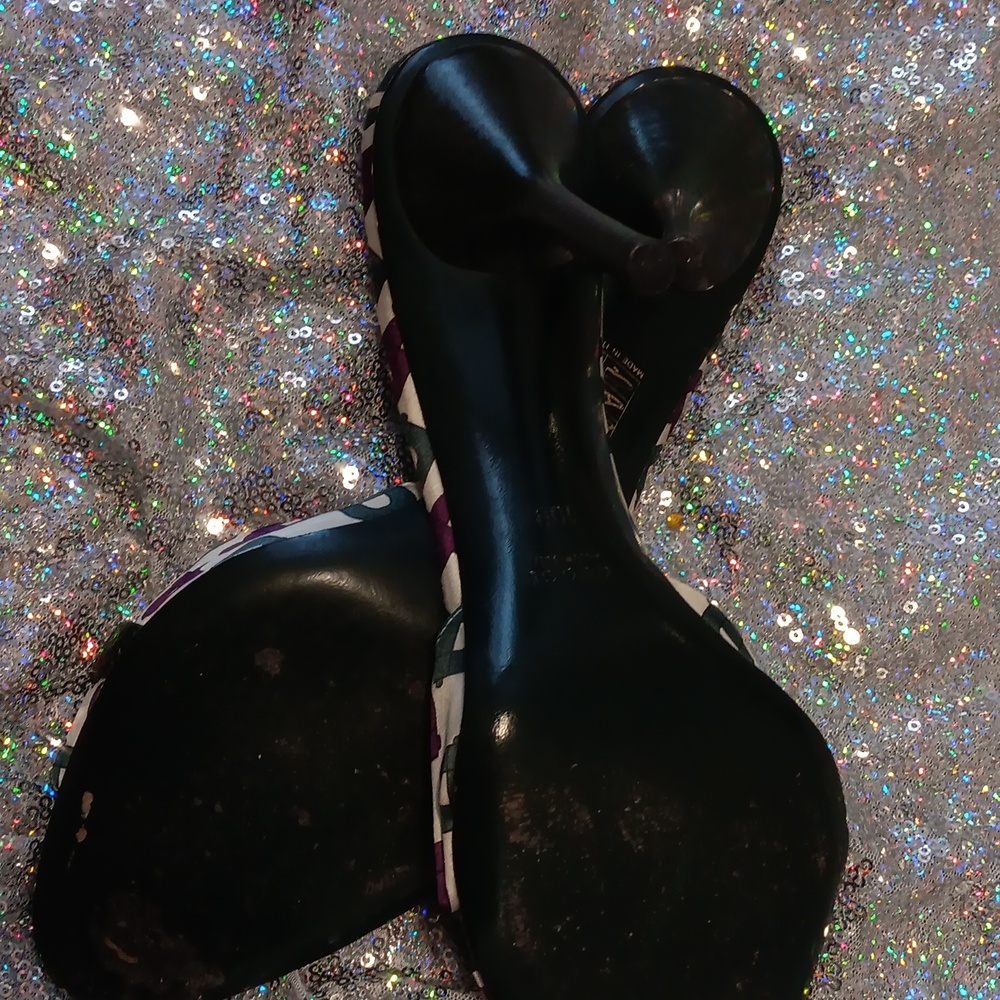Shoes - Picture 3 of 3